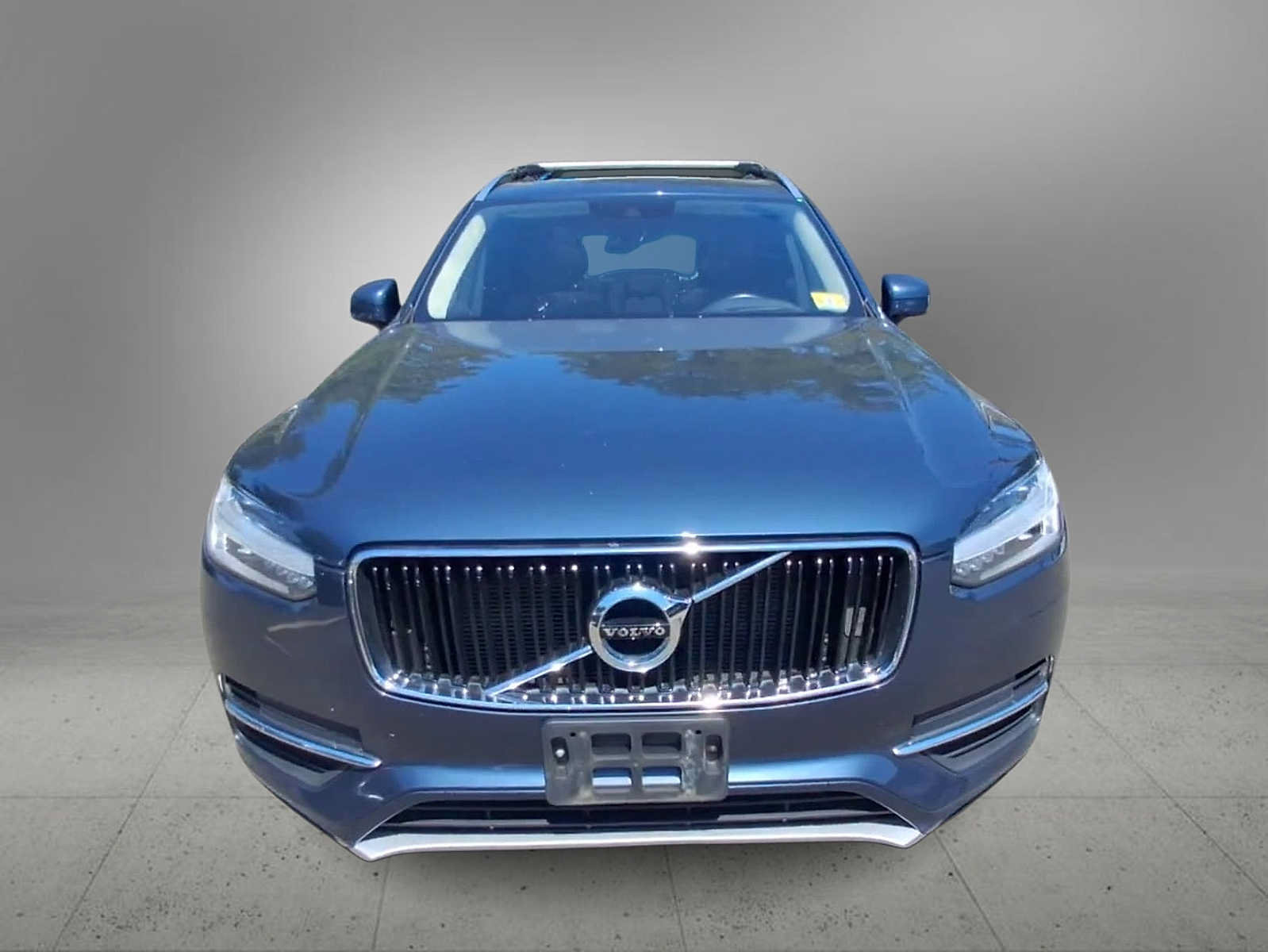 Used 2019 Volvo XC90 T6 Momentum AWD/4WD image 5