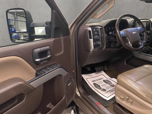 Used 2015 Chevrolet Silverado 3500 LTZ w/ LTZ Plus Package AWD/4WD image 19