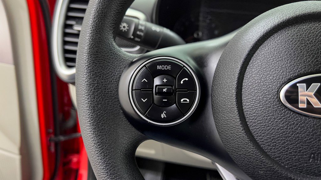 Used 2021 Kia Soul LX image 23