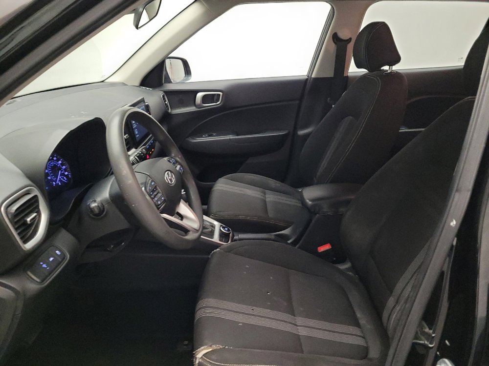 Used 2020 Hyundai Venue SEL image 17