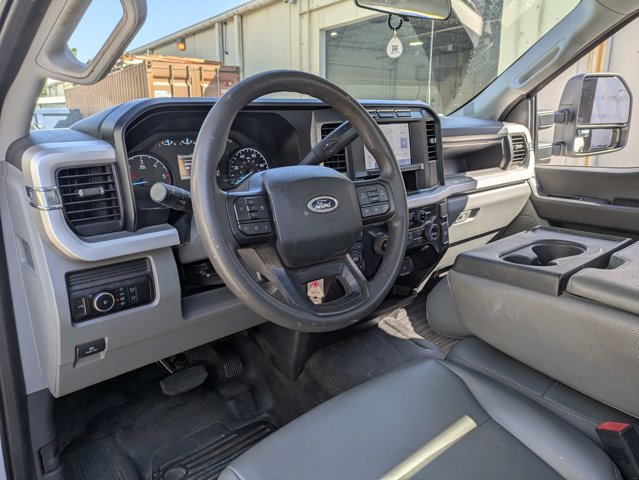 Used 2023 Ford F550 4x4 Regular Cab Super Duty image 16
