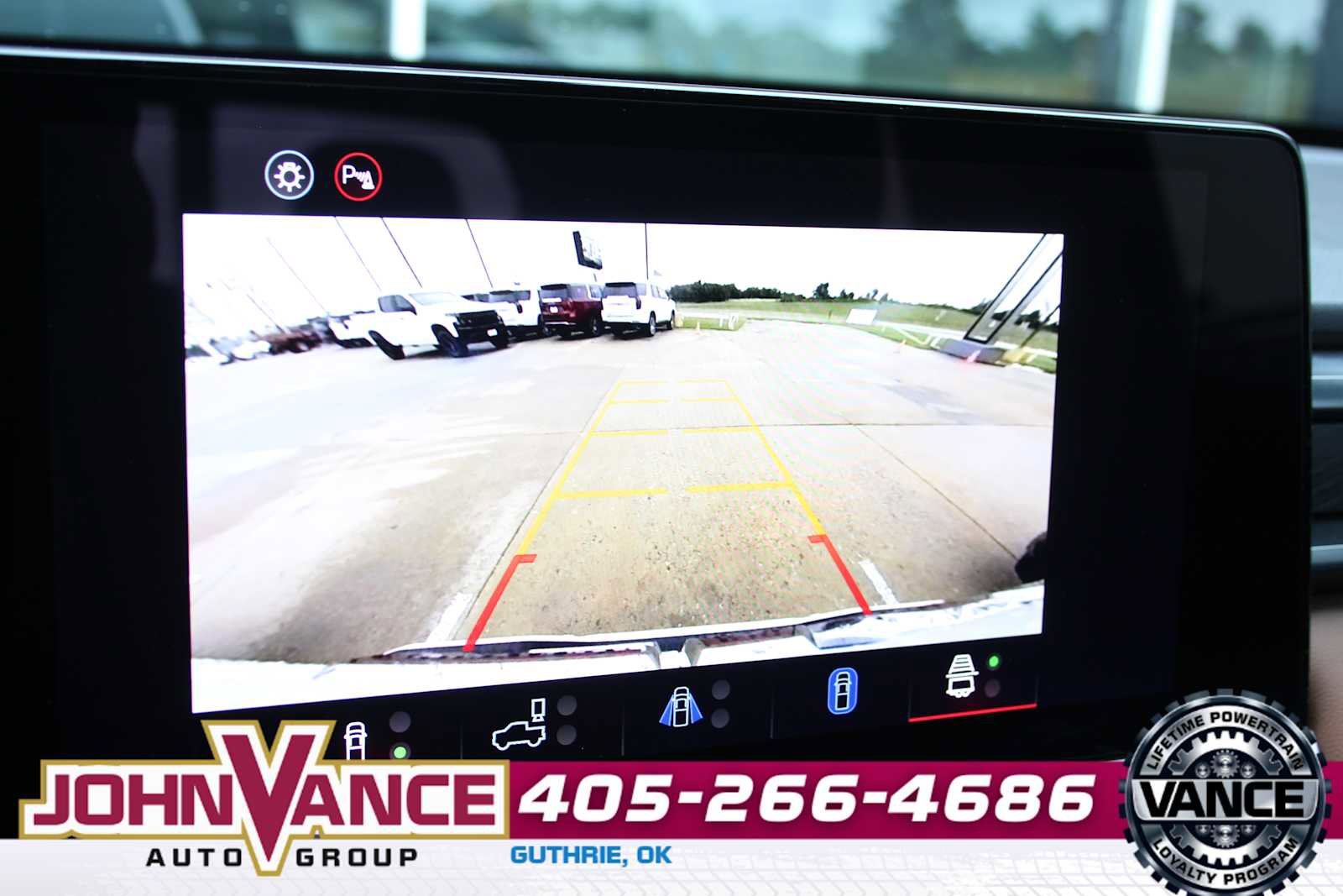 Used 2025 GMC Canyon AT4 w/ Technology Plus Package AWD/4WD image 37