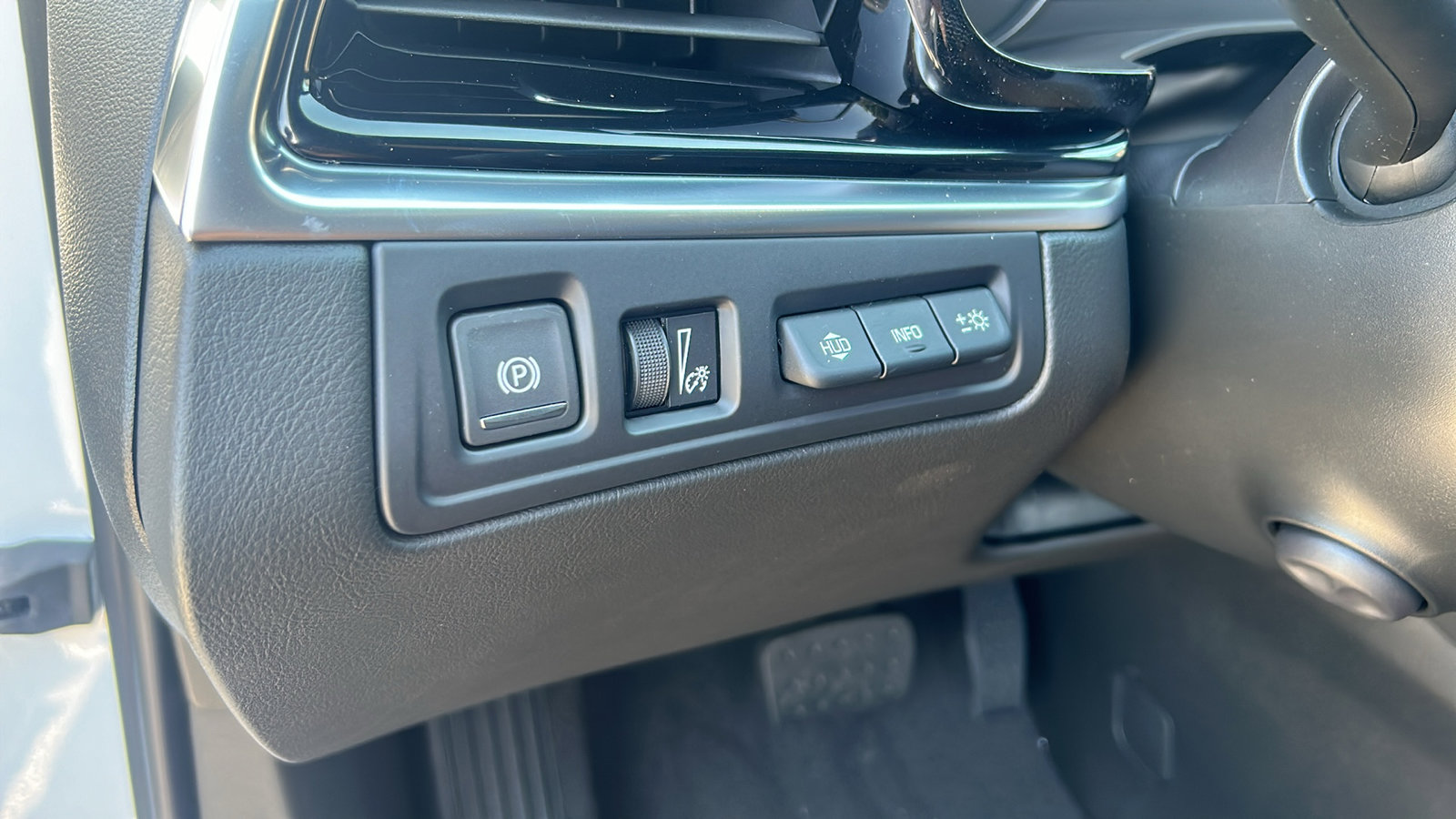 New 2025 Cadillac XT6 Premium Luxury w/ Technology Package image 25