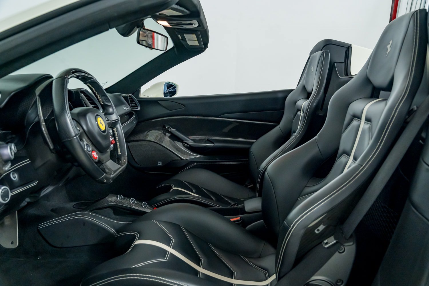 Used 2018 Ferrari 488 Spider RWD image 37