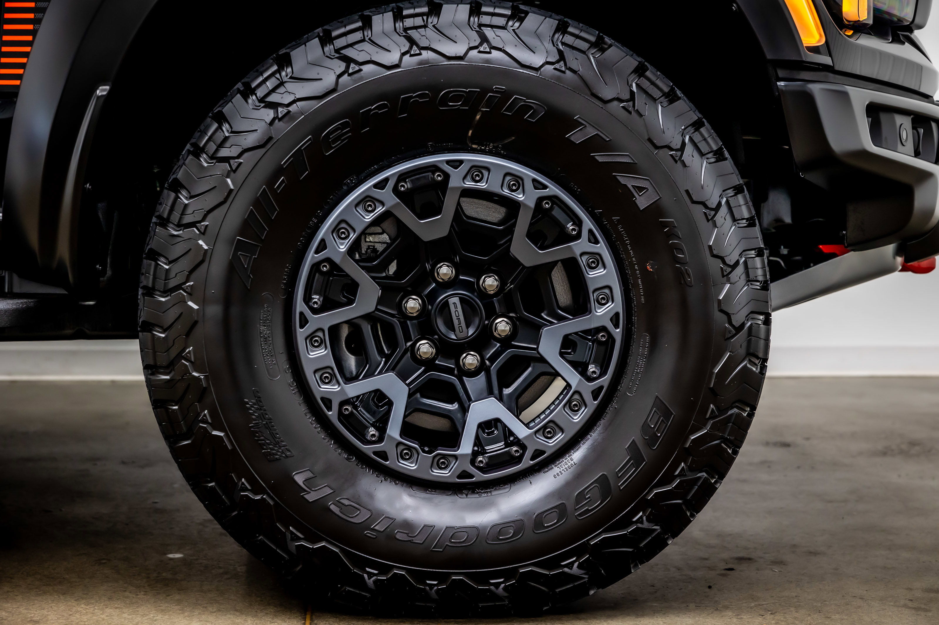 Used 2025 Ford F150 Raptor w/ Equipment Group 803A Raptor R image 39