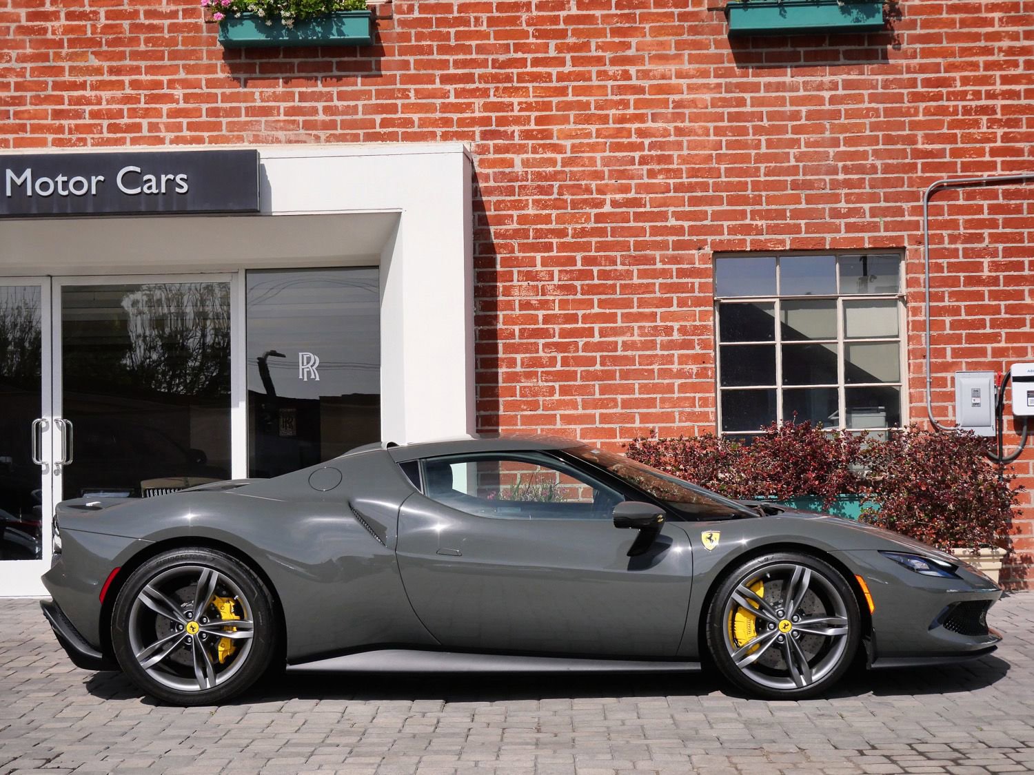 Used 2022 Ferrari 296 GTB RWD image 4