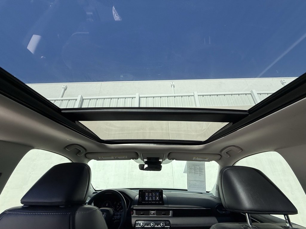 Used 2023 Honda Pilot Touring image 7