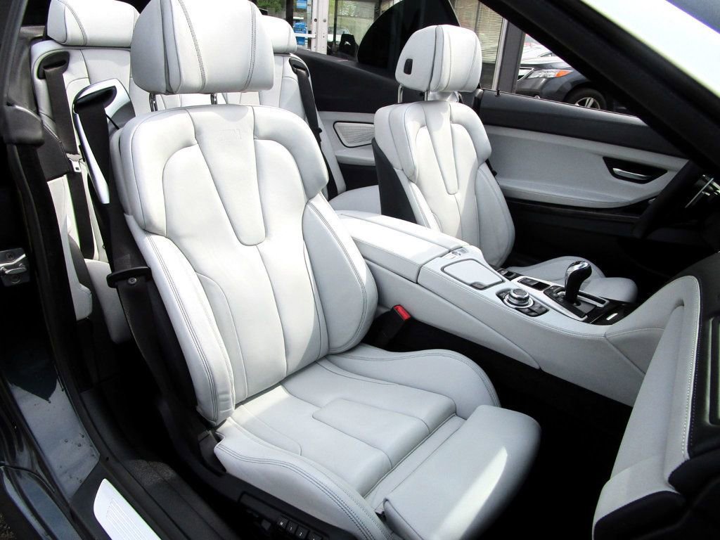 Used 2012 BMW M6 Convertible RWD image 16