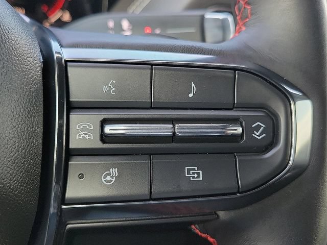 Used 2025 GMC Yukon AT4 Ultimate AWD/4WD image 25