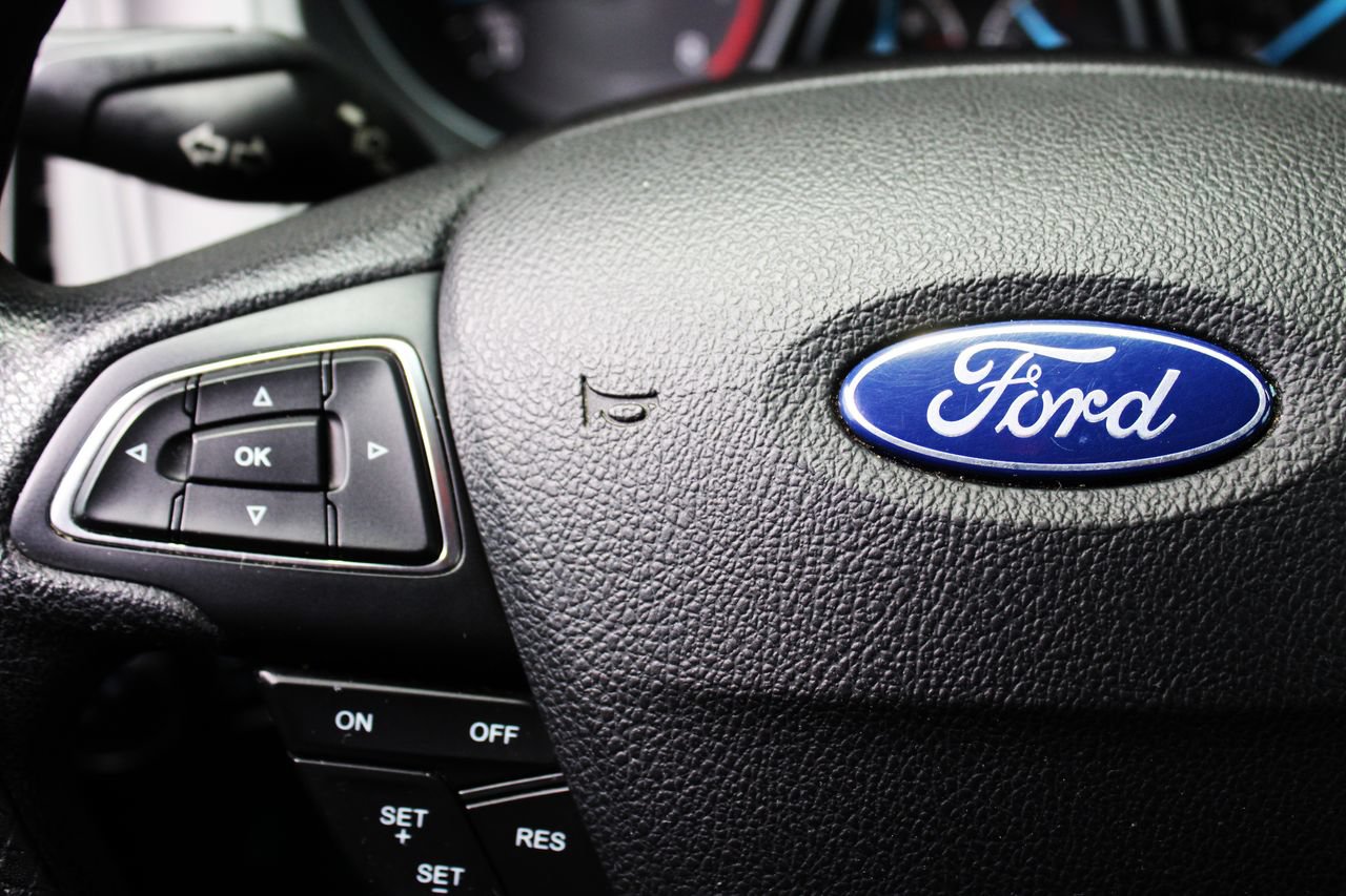 Used 2016 Ford Focus SE FWD image 26