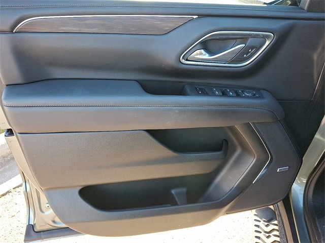 Used 2024 Chevrolet Suburban Z71 w/ Luxury Package image 10