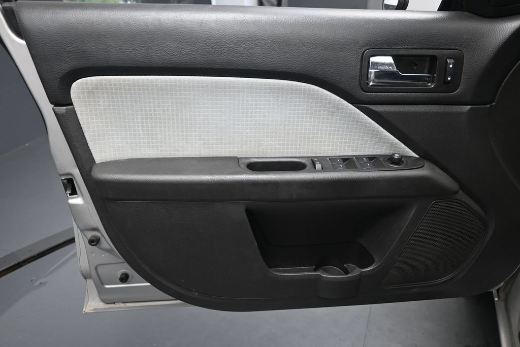 Used 2008 Mercury Milan FWD image 18
