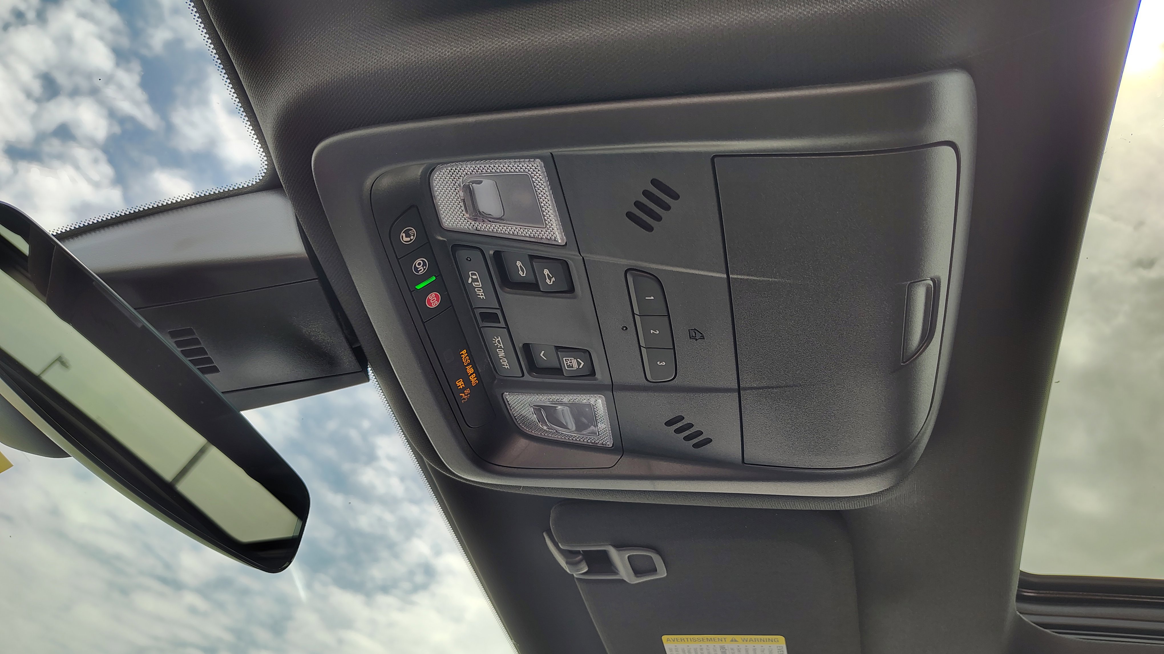 New 2025 Cadillac XT6 Luxury image 33