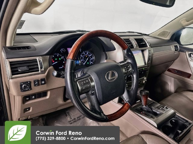 Used 2016 Lexus GX 460 w/ Premium Package AWD/4WD image 11