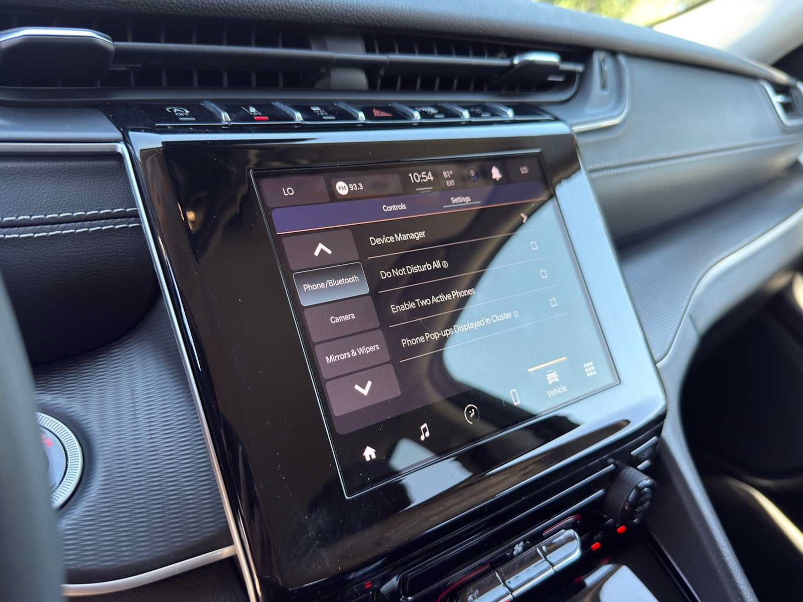 Used 2023 Jeep Grand Cherokee Laredo RWD image 19