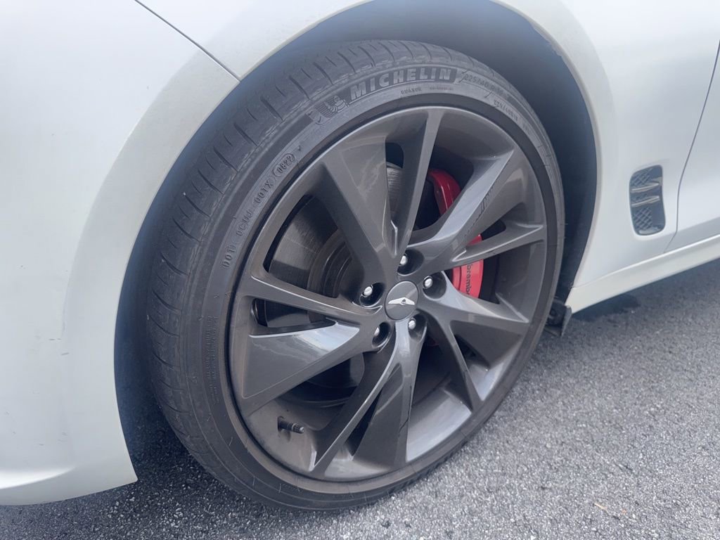 Used 2023 Genesis G70 3.3T w/ Sport Prestige Package image 9