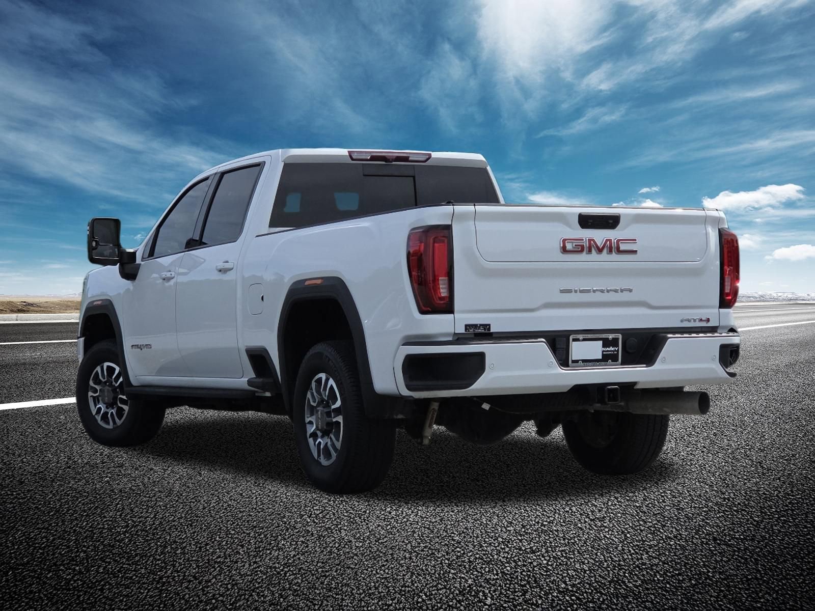 Used 2022 GMC Sierra 2500 AT4 w/ AT4 Preferred Package image 18