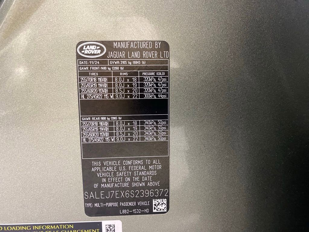 Used 2025 Land Rover Defender 110 S image 33