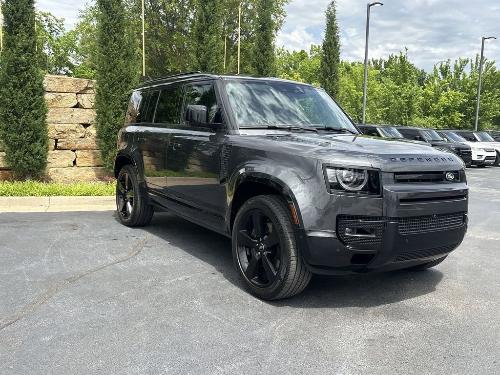 Certified 2024 Land Rover Defender 110 X-Dynamic SE AWD/4WD image 7