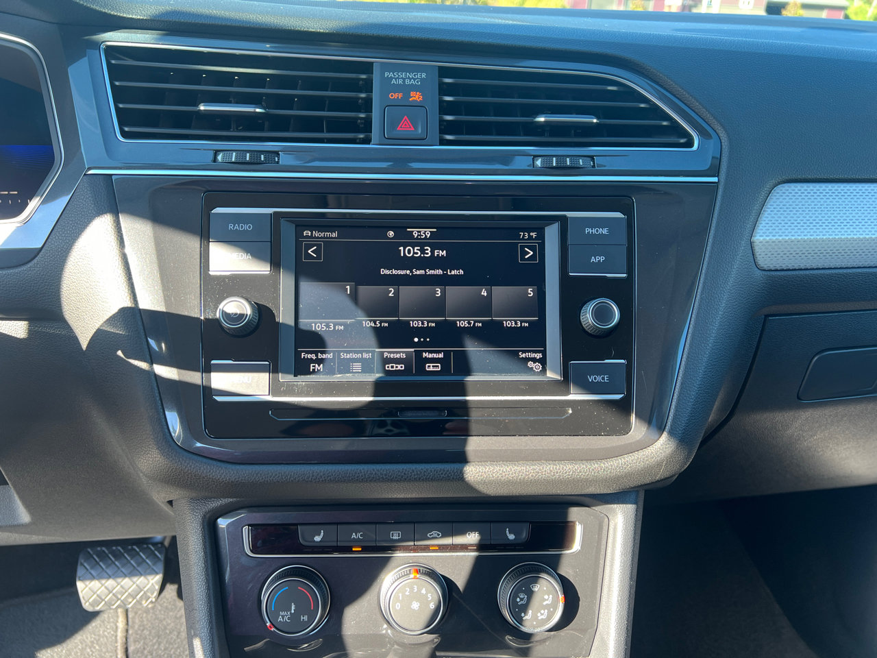 Used 2022 Volkswagen Tiguan S image 21