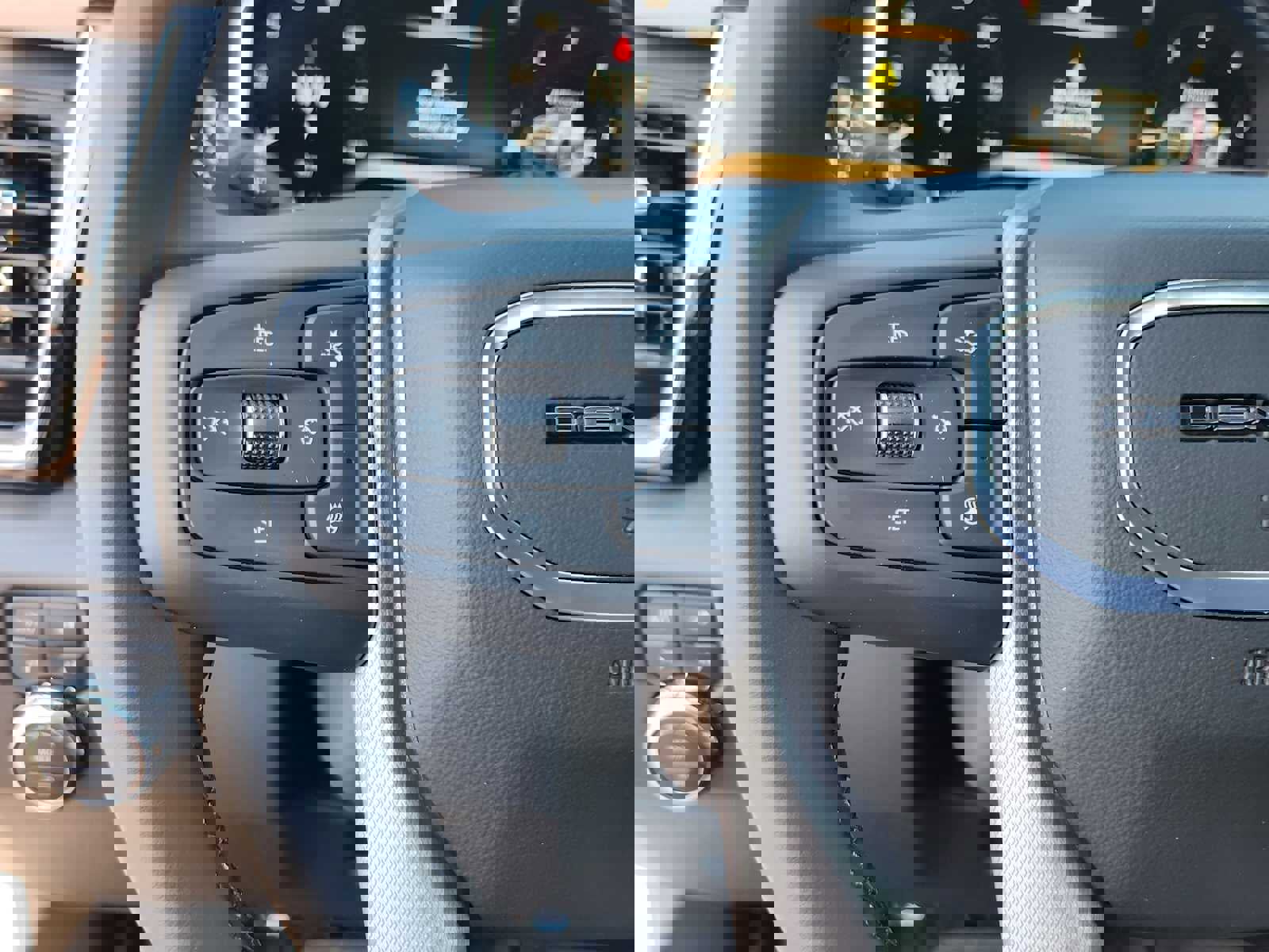 New 2026 GMC Sierra 2500 Denali w/ Denali Reserve Package image 16