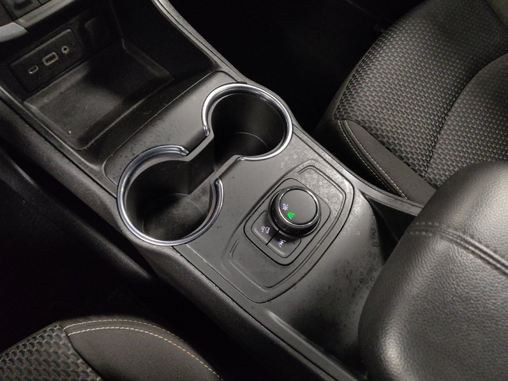 Used 2024 GMC Terrain SLE FWD image 26