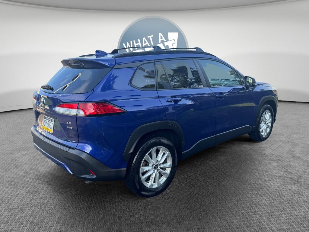 Used 2023 Toyota Corolla Cross LE AWD/4WD image 3