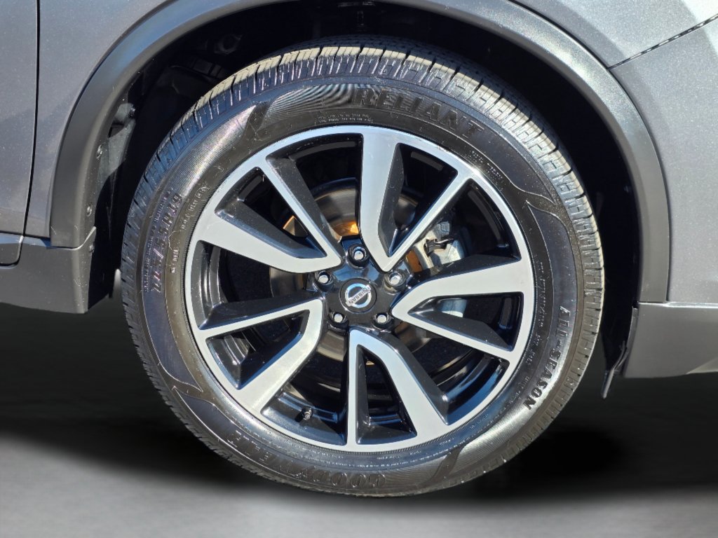 Used 2019 Nissan Rogue SL FWD image 29