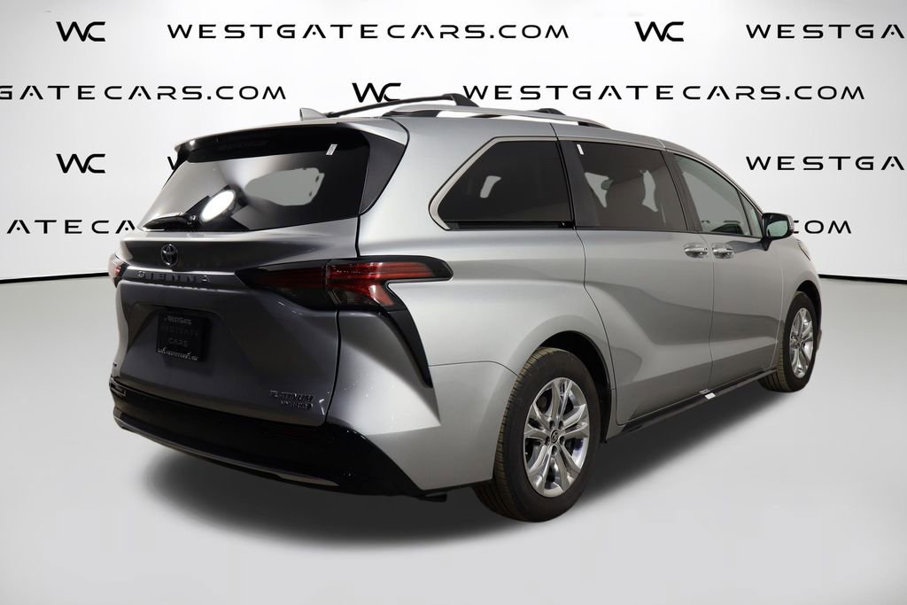 Used 2024 Toyota Sienna Platinum image 51
