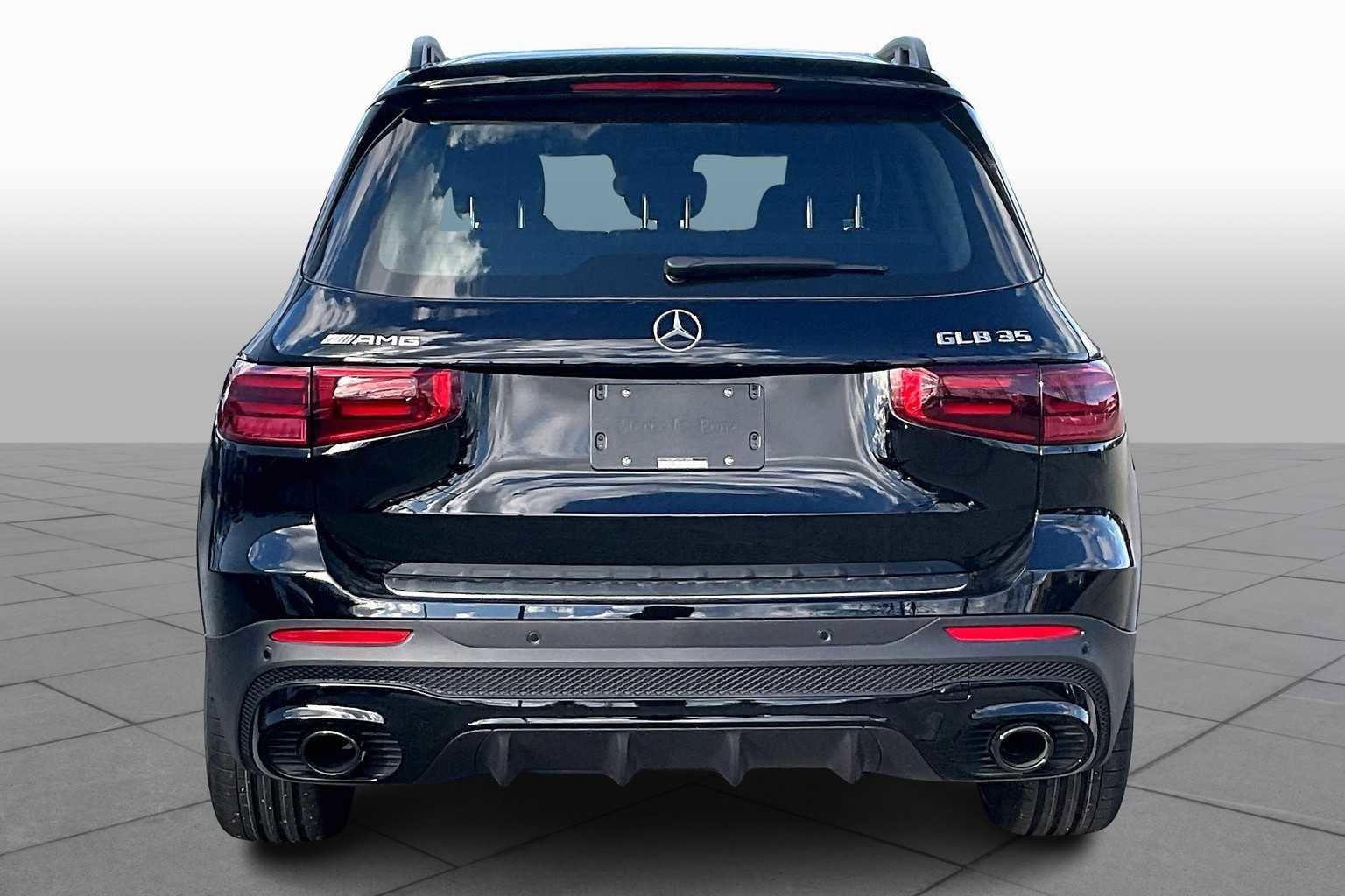 New 2025 Mercedes-Benz GLB 35 AMG 4MATIC image 5
