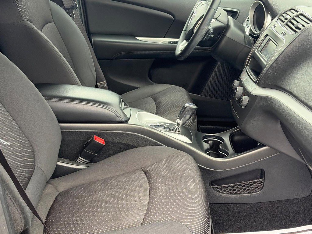 Used 2018 Dodge Journey SXT w/ Connectivity Group image 19