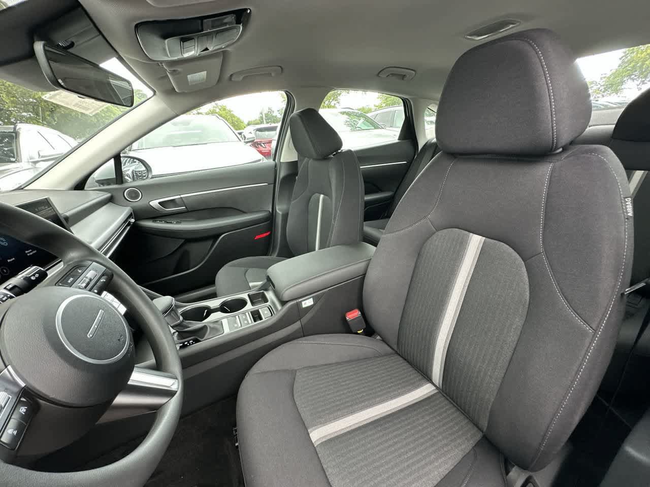 Used 2026 Hyundai Sonata SE FWD image 14