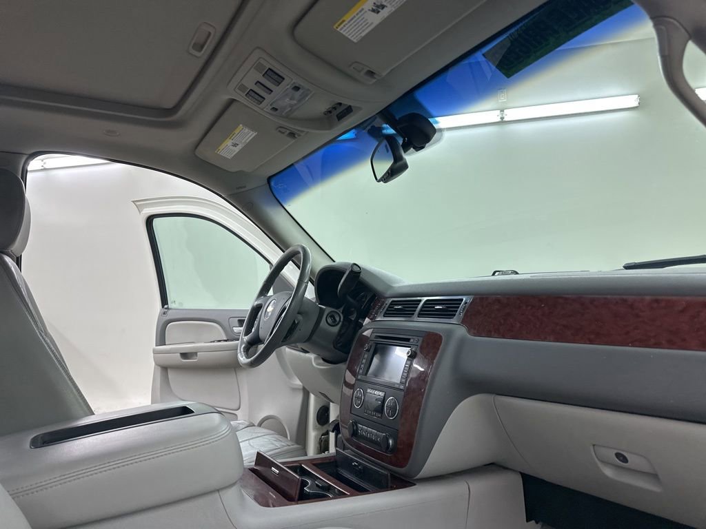 Used 2008 Chevrolet Tahoe LTZ w/ LTZ Preferred Equipment Group image 18