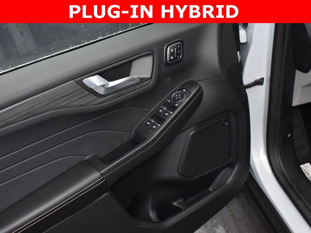 New 2025 Ford Escape SE w/ PHEV Premium Package image 9