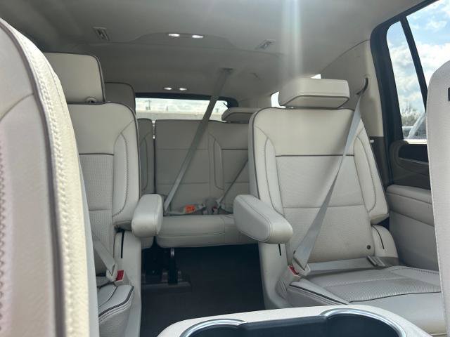 Used 2024 GMC Yukon XL Denali image 6
