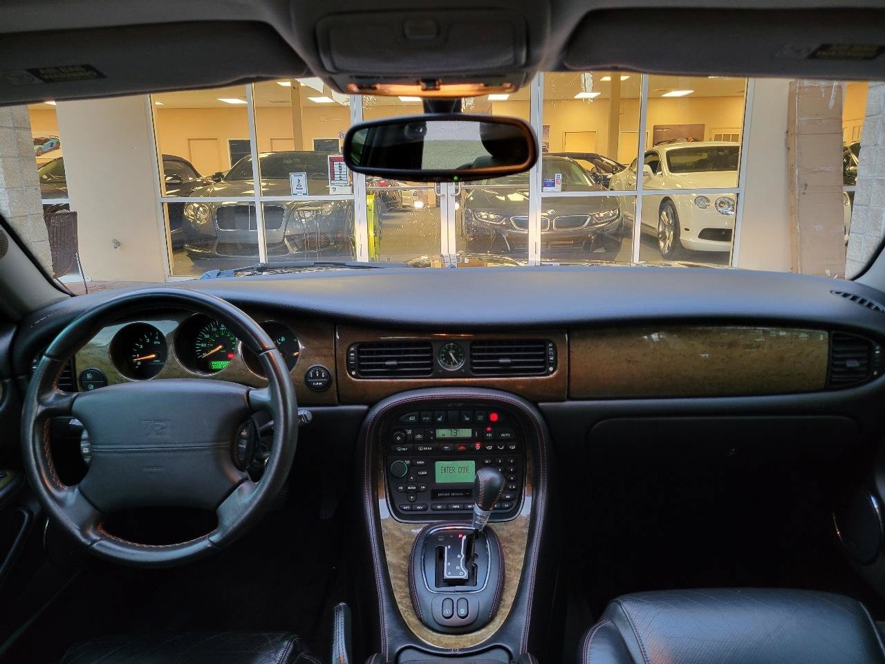 Used 2002 Jaguar XJ8 RWD image 22
