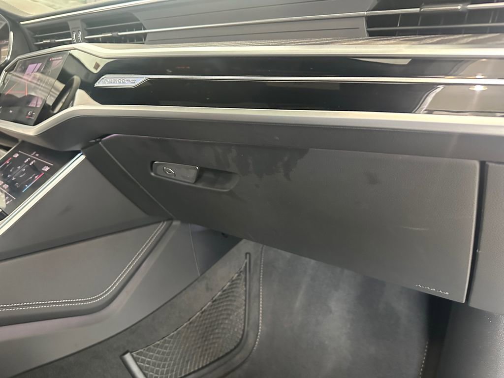 Used 2025 Audi A6 Premium Plus image 21