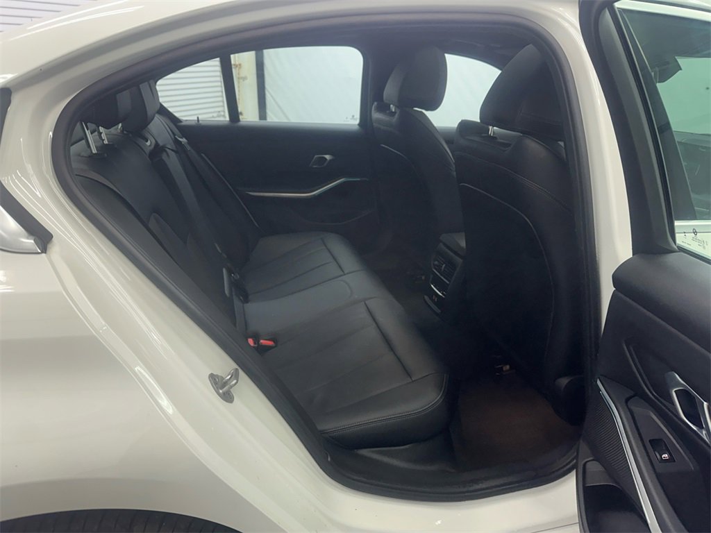 Used 2024 BMW 330e xDrive image 15