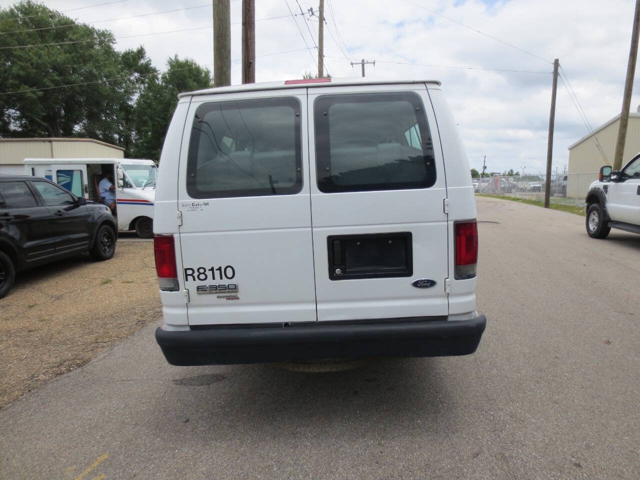 Used 2008 Ford E-350 and Econoline 350 XL RWD image 5