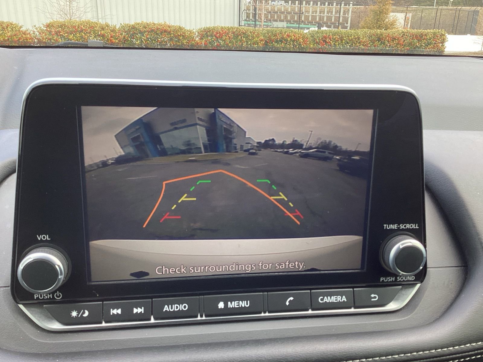 Used 2025 Nissan Rogue SV image 15