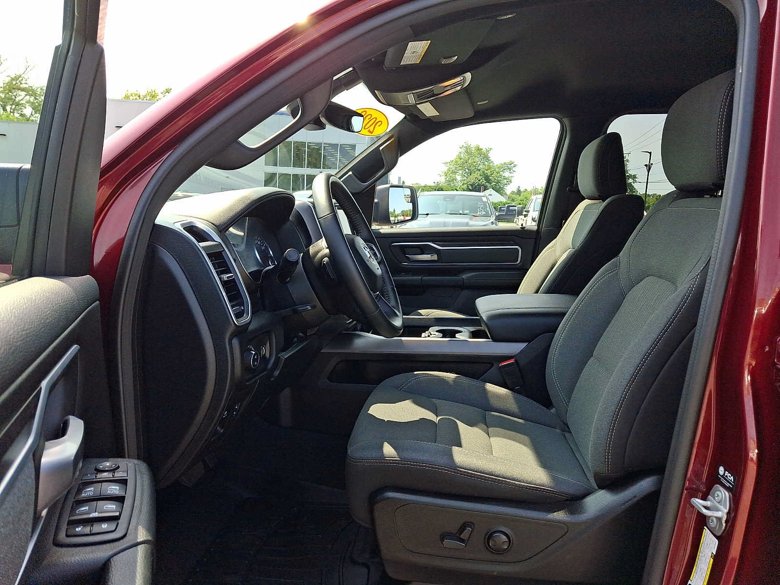 Used 2022 RAM 1500 Big Horn AWD/4WD image 14