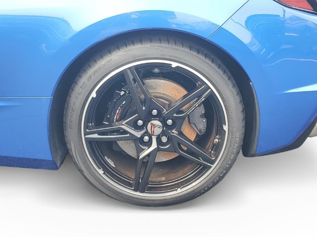 Used 2023 Chevrolet Corvette Stingray Coupe w/ Z51 Performance Package RWD image 29