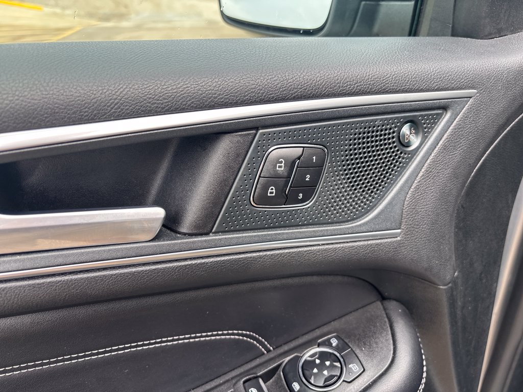 Certified 2024 Ford Edge Titanium AWD/4WD image 15