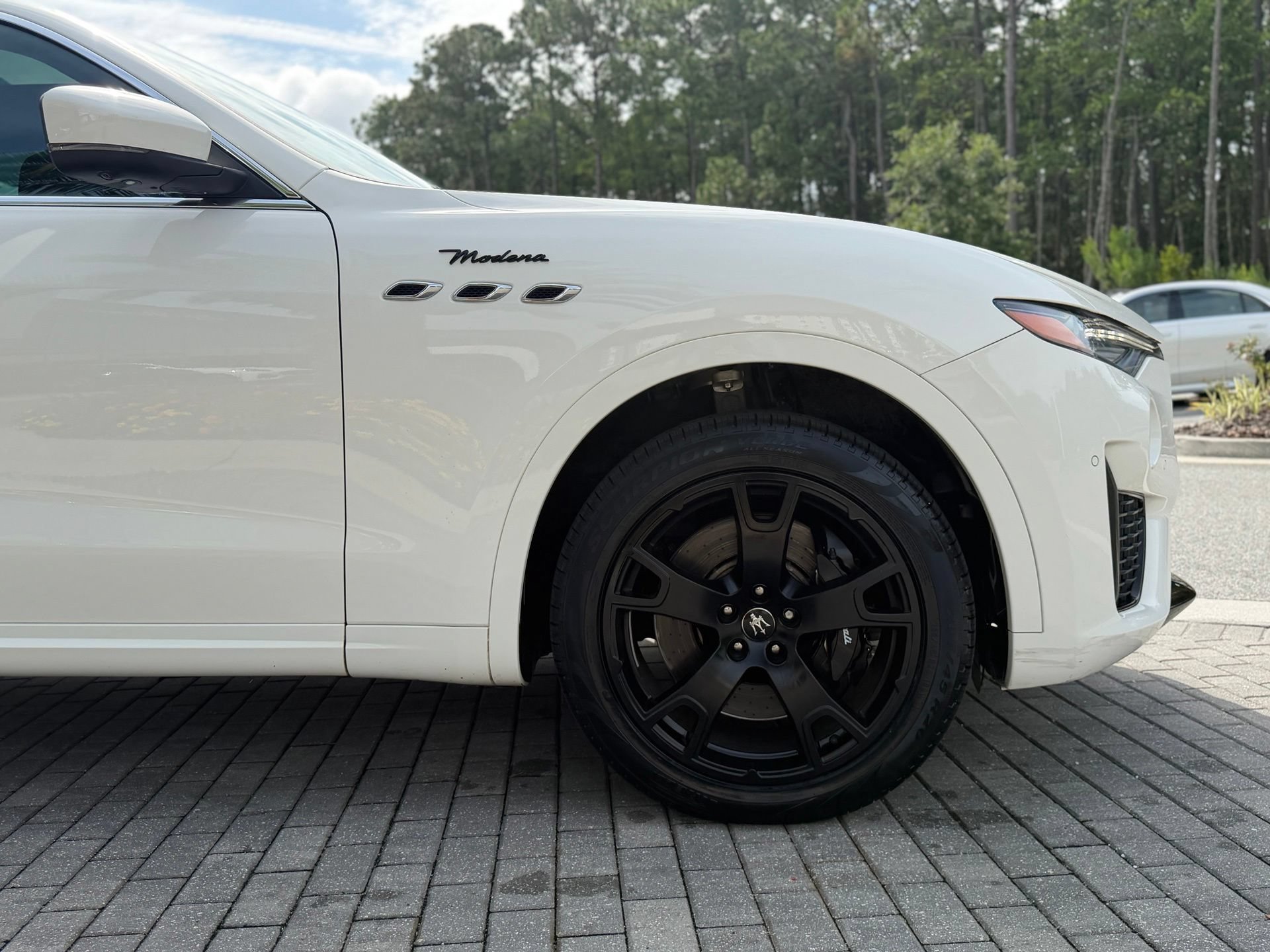 Used 2023 Maserati Levante Modena AWD/4WD image 7