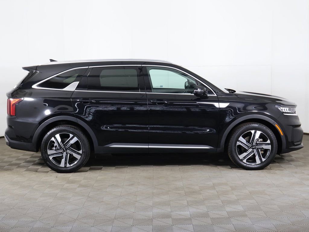 Used 2023 Kia Sorento EX image 19