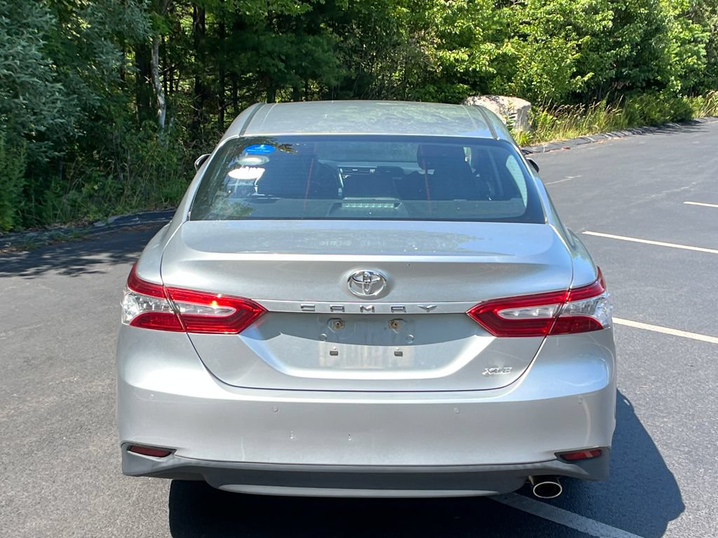 Used 2018 Toyota Camry XLE FWD image 30