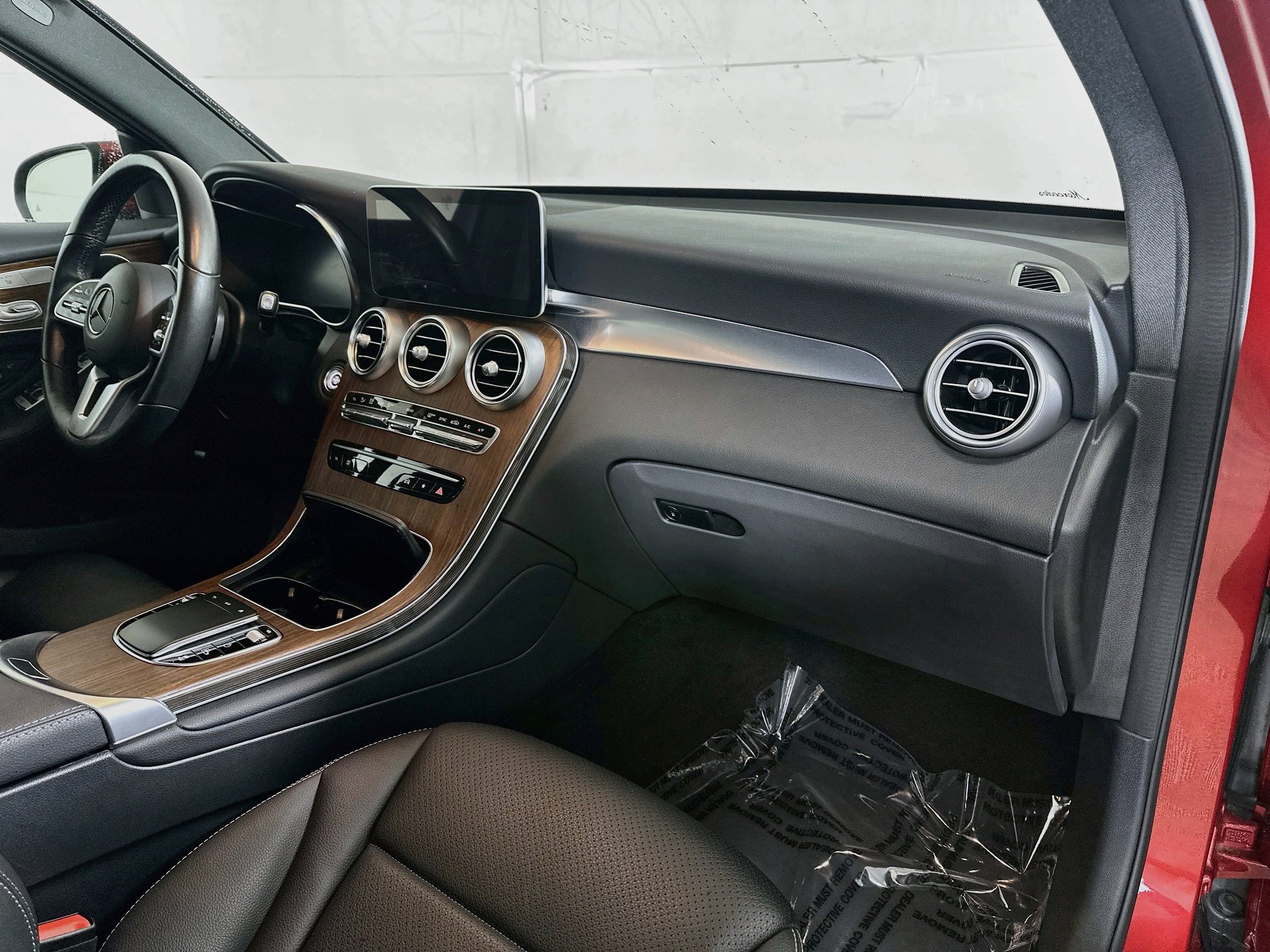 Used 2022 Mercedes-Benz GLC 300 4MATIC image 27