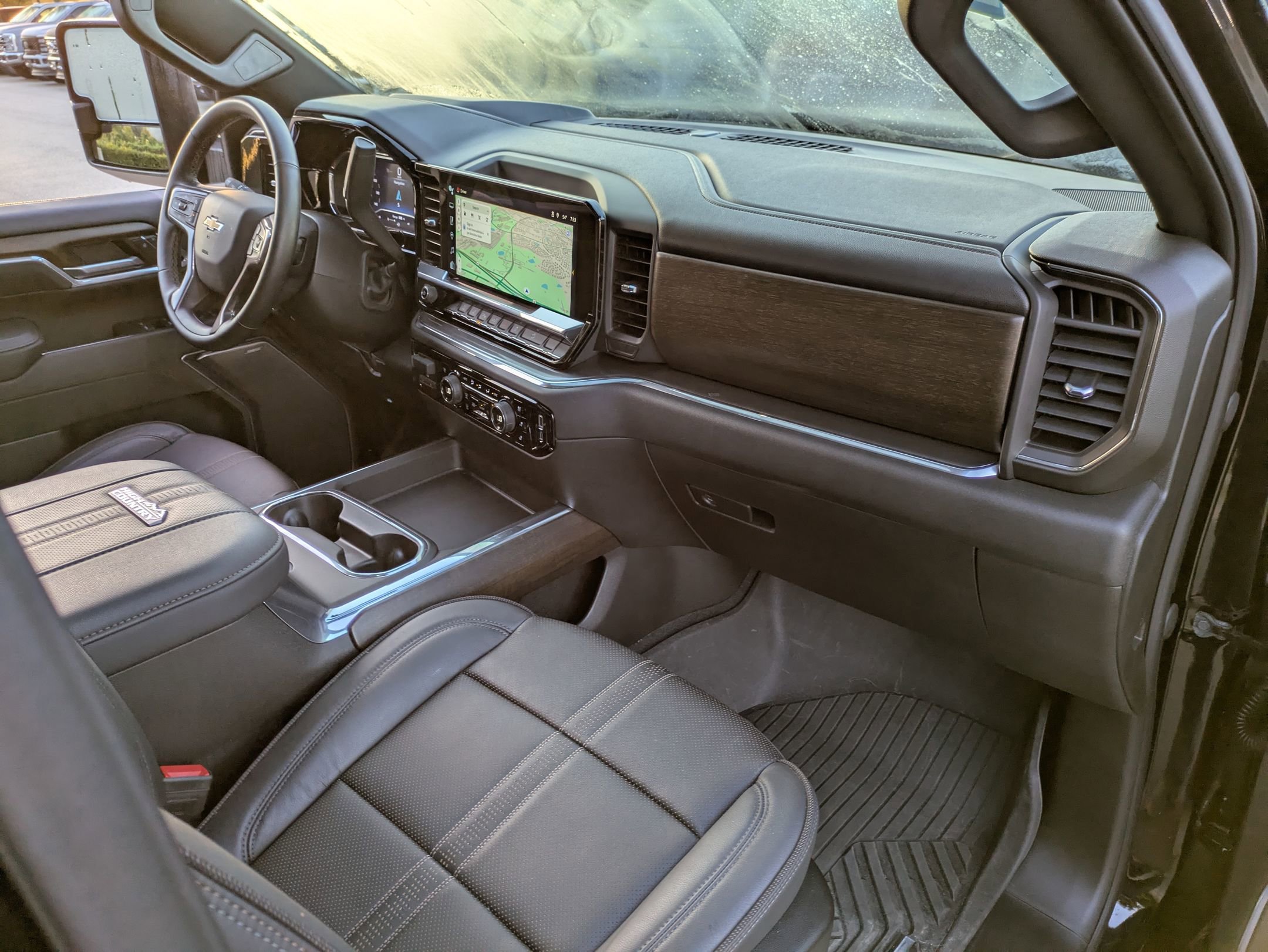 Used 2025 Chevrolet Silverado 2500 High Country w/ Technology Package image 43