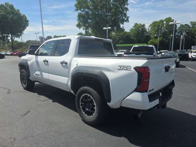 Used 2024 Toyota Tacoma TRD Off-Road AWD/4WD image 7