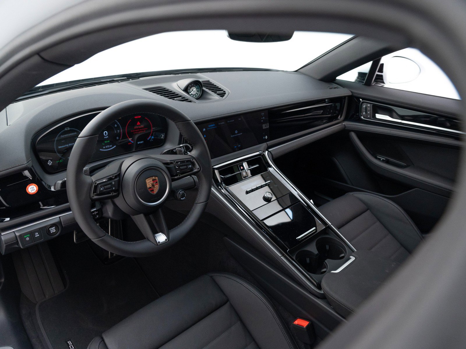 New 2026 Porsche Panamera 4 image 4